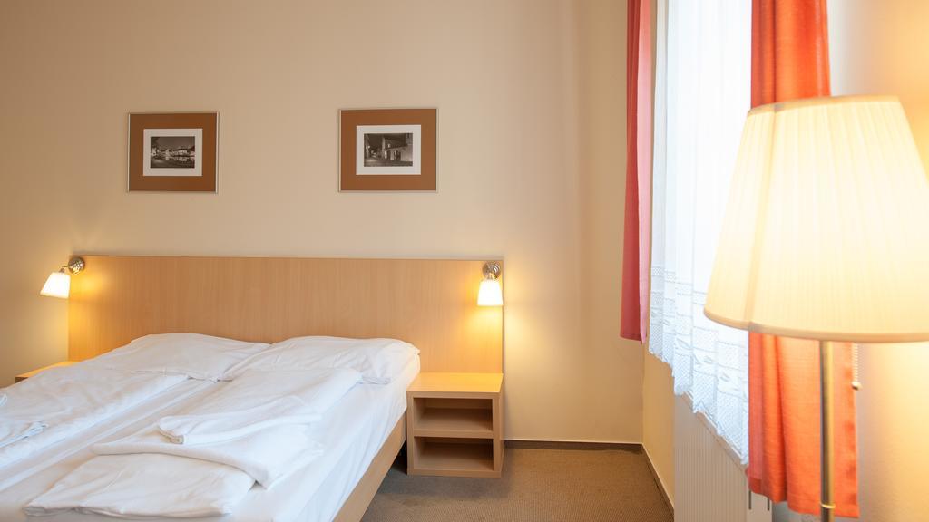 Hotel V Centru Ceske Budejovice Habitación foto