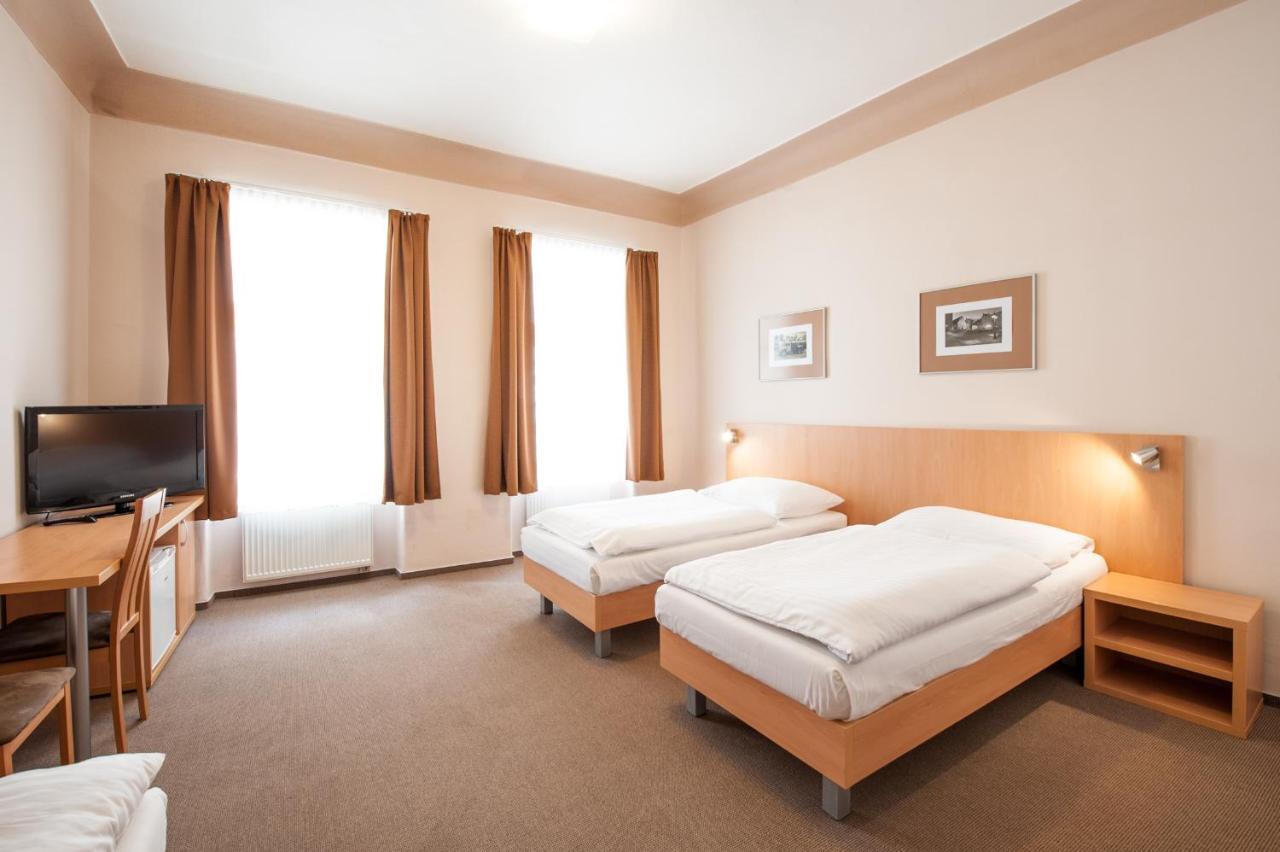 Hotel V Centru Ceske Budejovice Exterior foto