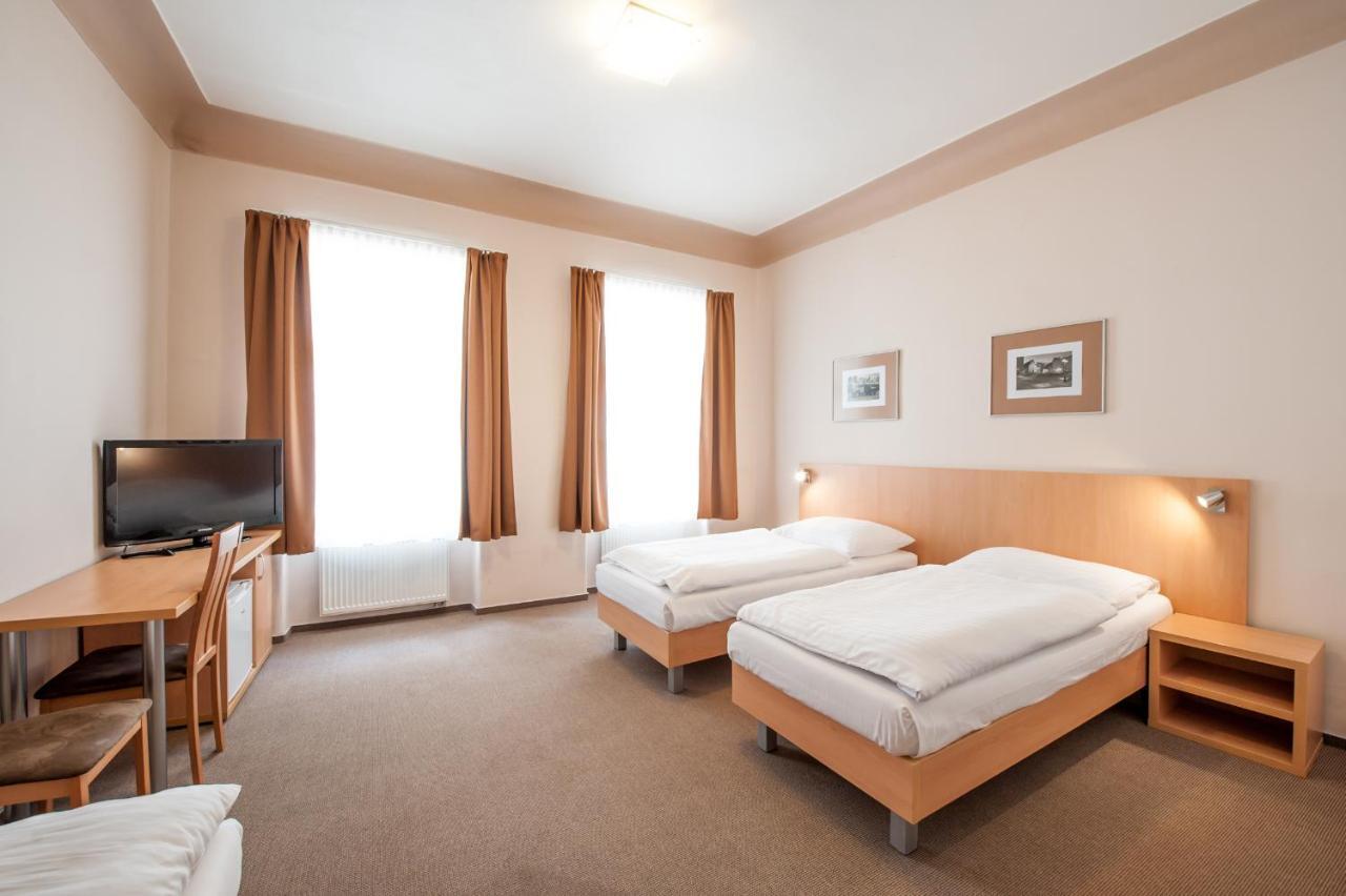 Hotel V Centru Ceske Budejovice Exterior foto
